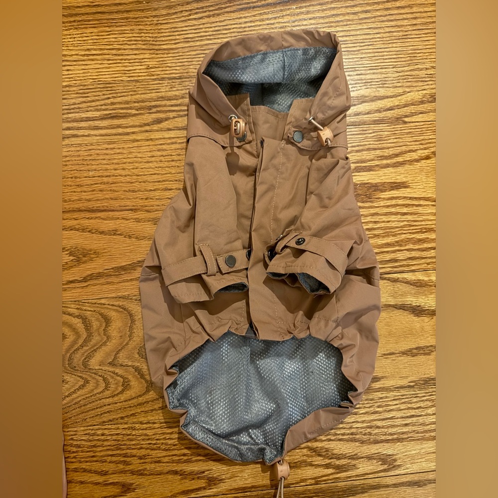 Maxbone Talon Camel Brown Dog Rain Jacket with Hood Medium M Max Bone